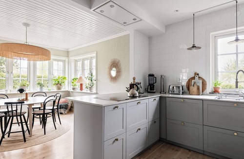 Segeltorp Casa | Luxury family retreat with pool