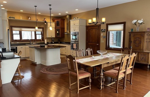 Montgomery Center Casa | Chalet familiar de lujo con vistas a Jay Peak (a 5 km del Jay Peak Resort)