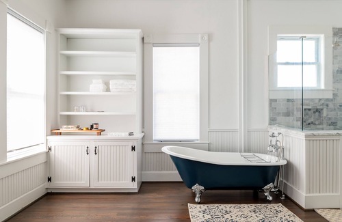 Brenham Casa | Luxury Farm Experience + Sleeps 12!