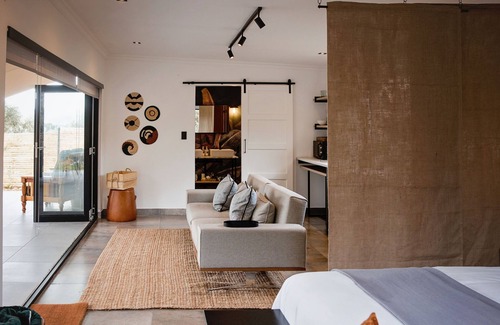 Paarl Cabina | Luxury Farm Stay Surrounded by Vineyards, Almonds, Wagyu Cattle & Mountain Views