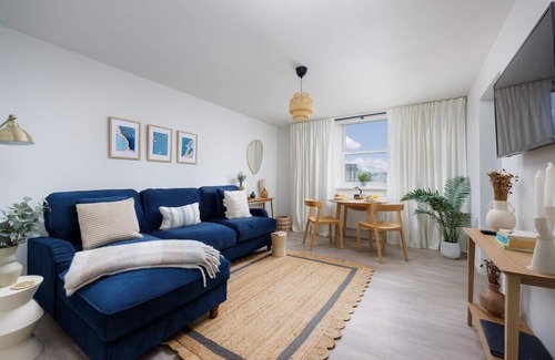 Plymouth Casa | Luxury First Floor 2 bed Apartment