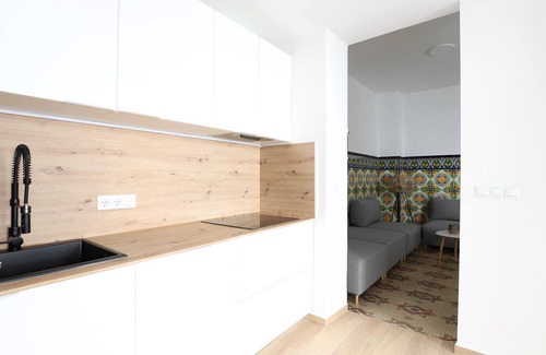 Sagunto Cabaña | Luxury Fisherman’s House: 3BR, Modern Amenities, Near Puerto de Sagunto Beach