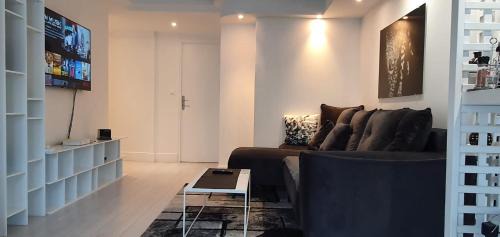 Asnieres-sur-Seine Apartamento | Luxury flat direct line Central Paris