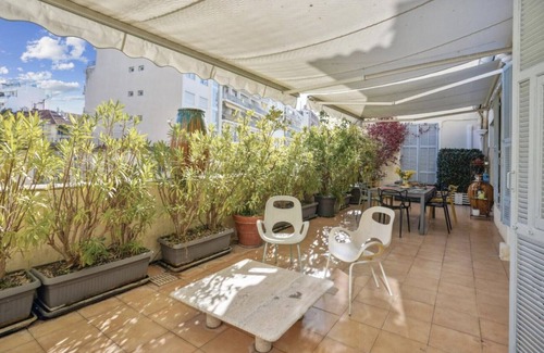 Les Baumettes Apartamento | Luxury flat with terrace and parking