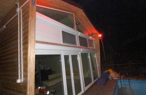 Terazije Alquiler De Eote | Luxury Floating River House in Ada_Sleeps 10