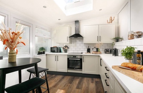 Barbican Casa | Luxury for 2024, Central Plymouth Home for 10