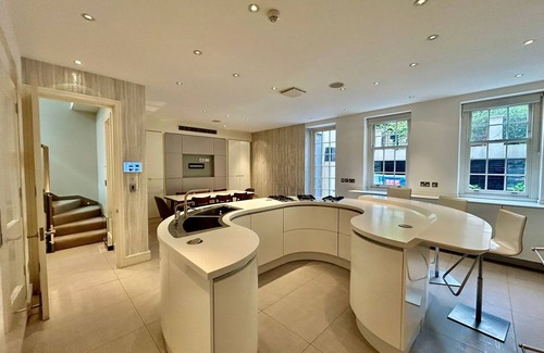 Haverstock Casa | Luxury Four Bedroom Home in Mayfair