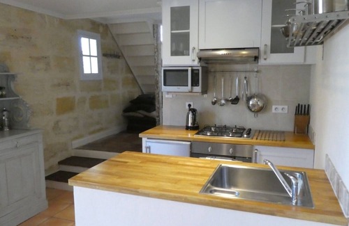 Mouliets et Villemartin Casa | Luxury 7 bedroom country home with private pool near Saint Emilion