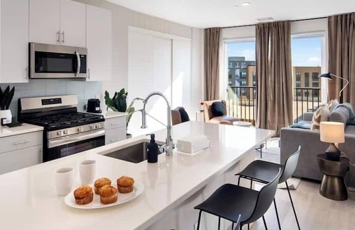 The Hill Apartamento | Luxury Furnished Apartments by Hyatus Downtown at Yale