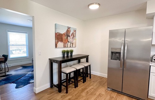Radcliff Casa | Luxury furnishings, space for everyone. Great location!