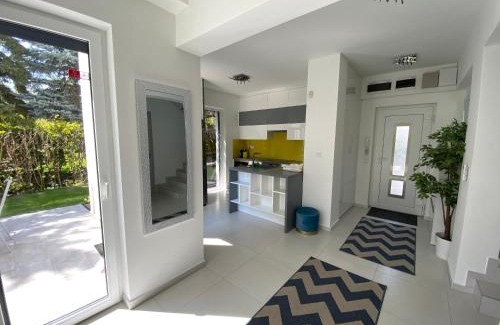Balatonfured Casa | Luxury Garden House II In The Center