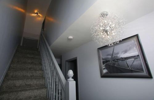Londonderry Apartamento | Luxury Townhouse: L/Derry City BT48 7JX