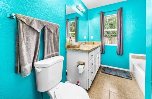 El Monte Casa | Luxury getaway 3B2B in El Monte
