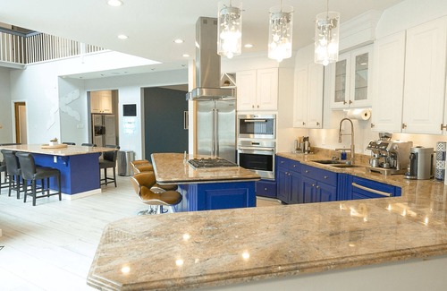 Berlin Casa | Luxury Getaway, Indoor Pool, Hot Tub, Outdoor Games, Fast Internet, Sleeps 16+