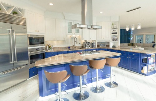 Berlin Casa | Luxury Getaway, Indoor Pool, Hot Tub, Outdoor Games, Fast Internet, Sleeps 16+