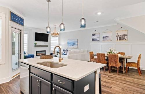 Spanish Wells Casa | Luxury Getaway! Brand New 4BD! Near Coligny Beach
