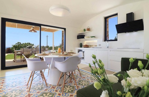 Marina San Gregorio Casa | Luxury Ginevra - Two Bedroom House, Sleeps 4