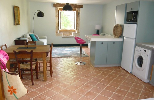 Boisse Cabaña | luxury gite for couples, no children. Peace, great views, large pool and spa.