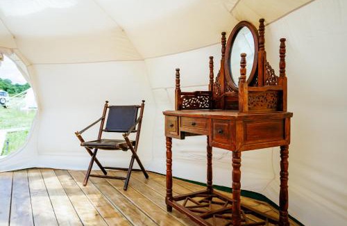 Crowhurst Casa | Luxury Glamping Retreat in Battle