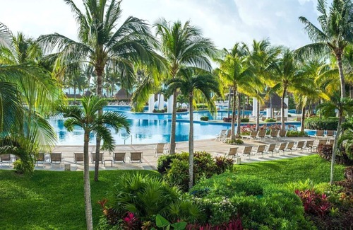 Villa Juarez Complejo | Luxury Grand Mayan Hotel at Vidanta Resort
