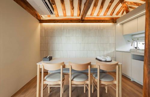 Seochon Apartamento | Luxury Hanok Anthology