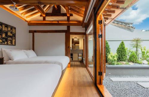 Seochon Apartamento | Luxury Hanok Anthology
