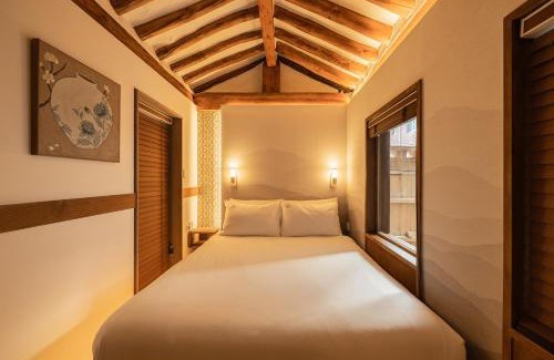 Seochon Villa | Luxury Hanok Blissful House