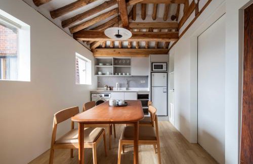 Samcheong-dong Villa | Luxury Hanok Bukchon Summit