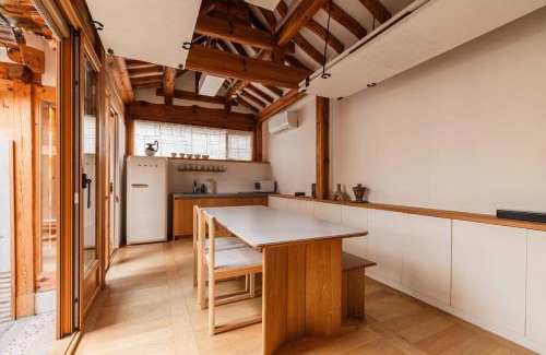 Seochon Apartamento | Luxury Hanok Stay CHAON
