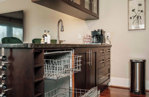 Kensington Casa | Luxury Haven Near DT | AC, Hot Tub, EV Charging