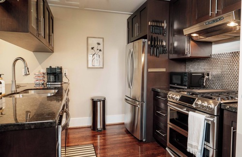 Kensington Casa | Luxury Haven Near DT | AC, Hot Tub, EV Charging