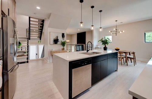 New Pathways Casa | Luxury High End Downtown Living