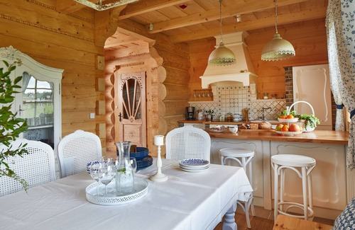 Szaflary Villa | Villa de lujo de estilo Highland cerca de Zakopane: sauna, piscina, jacuzzi y chimenea