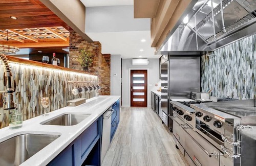 New Braunfels Villa | ¡NUEVO! Villa de lujo Hill Country w / Pool-Hottub-Views