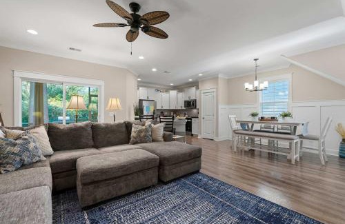 Spanish Wells Casa | Luxury Hilton Head Villa Getaway 4BR 3 Full BA 1 Half BA Beach Essentials Included
