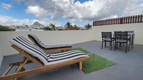 Flic-en-Flac Casa | Luxury Holiday Home with private rooftop