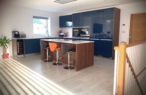 Holywell Casa | Relax in style at my stunning Holywell Beach home