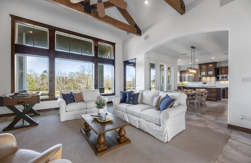 Willis Otro | LUXURY home 2 mins to Lake Conroe! Heated Pool, Stocked Ponds, Cute Pygmy Goats