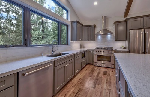 North Upper Truckee Casa | * Casa nueva * Sala de juegos y teatro * 4000 pies cuadrados