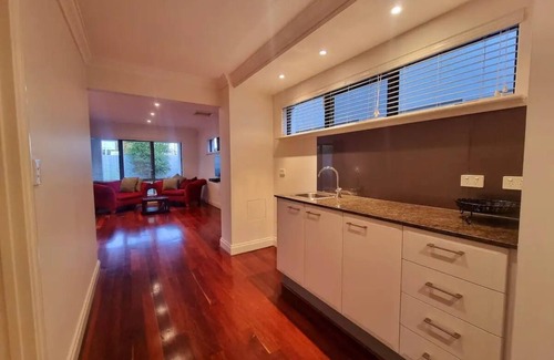 Doubleview Casa | Luxury Home in Doubleview