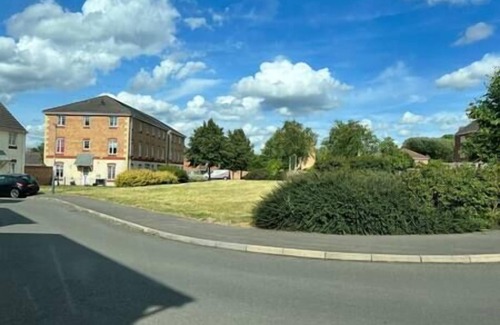 Rugby Apartamento | Luxury home in rugby ready 4U