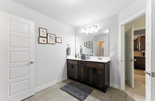 Fort Worth Apartamento | Luxury Home Mins to JPS, Medical City, Historic District, Zoo, Water Garden
