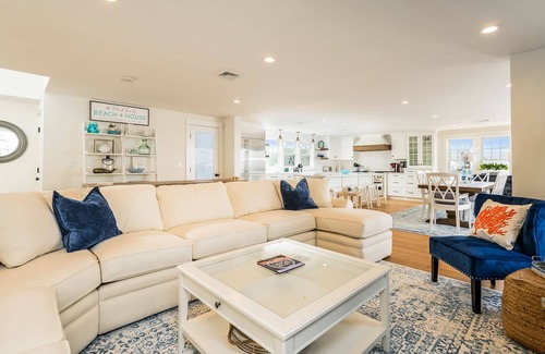 Dennis Casa | Luxury Home, Ocean views of Bayside Beach, AC, Mayflower Beach Dennis