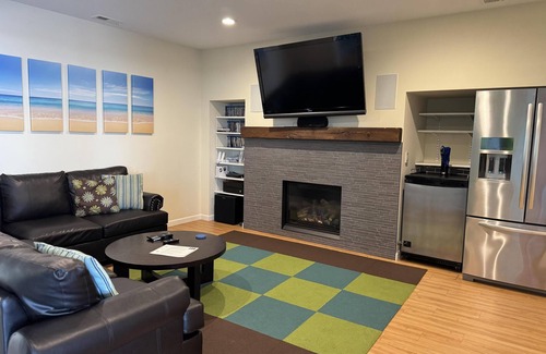 Riverside Casa | Luxury Home on Lake Michigan! Private Beach, Pool and Hot Tub