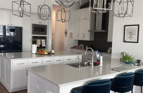 Austin Casa | Luxury Home on the cusp of Texas Wine Country and Dripping Springs!