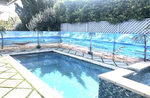Valley Glen Casa | Casa de lujo con piscina y jacuzzi. 10 minutos al estudio universal 15 minutos a Hollywood