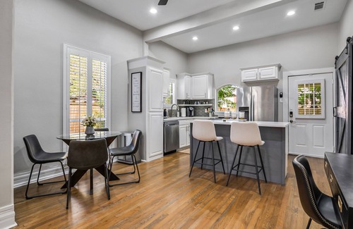 McKinney Casa | Luxury Home Stay Near Historic Downtown McKinney