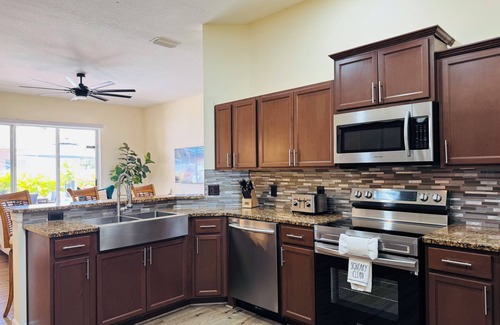 Sabal Harbour Casa | Luxury Home W/ Heated Pool Near IMG & Siesta Key Beach