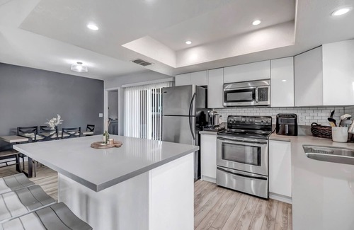 La Paz At Desert Springs Casa | Luxury Home w/ Heated Pool & Golf Access