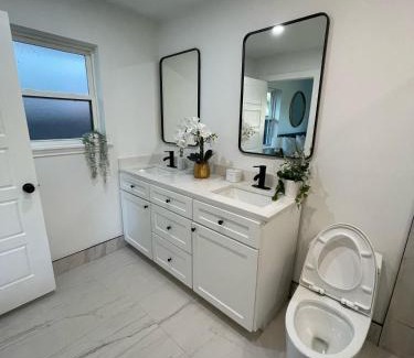 Northeast Dallas Casa | Luxury Home with 3 bedrooms in Dallas